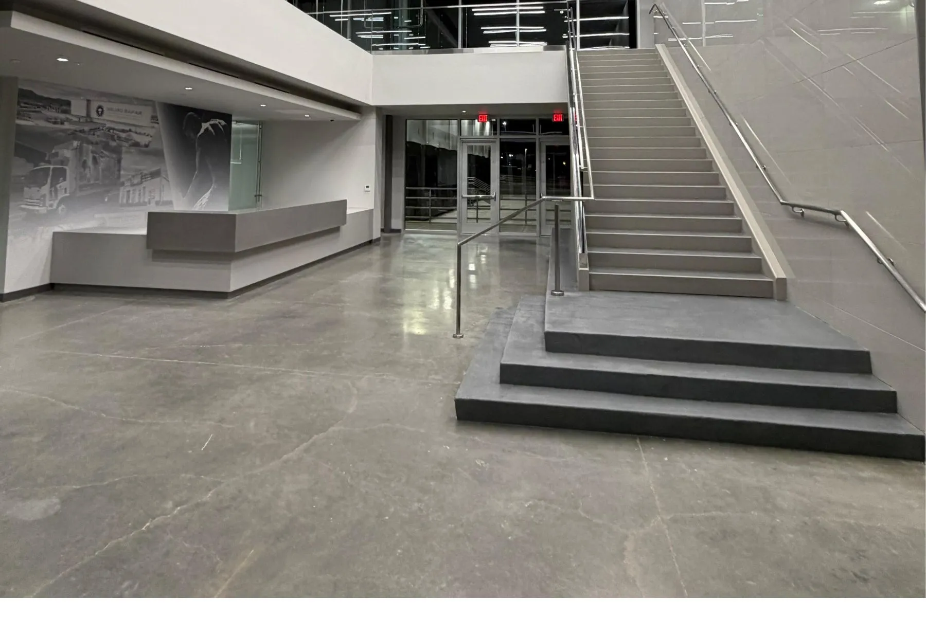 Public-sector building hall